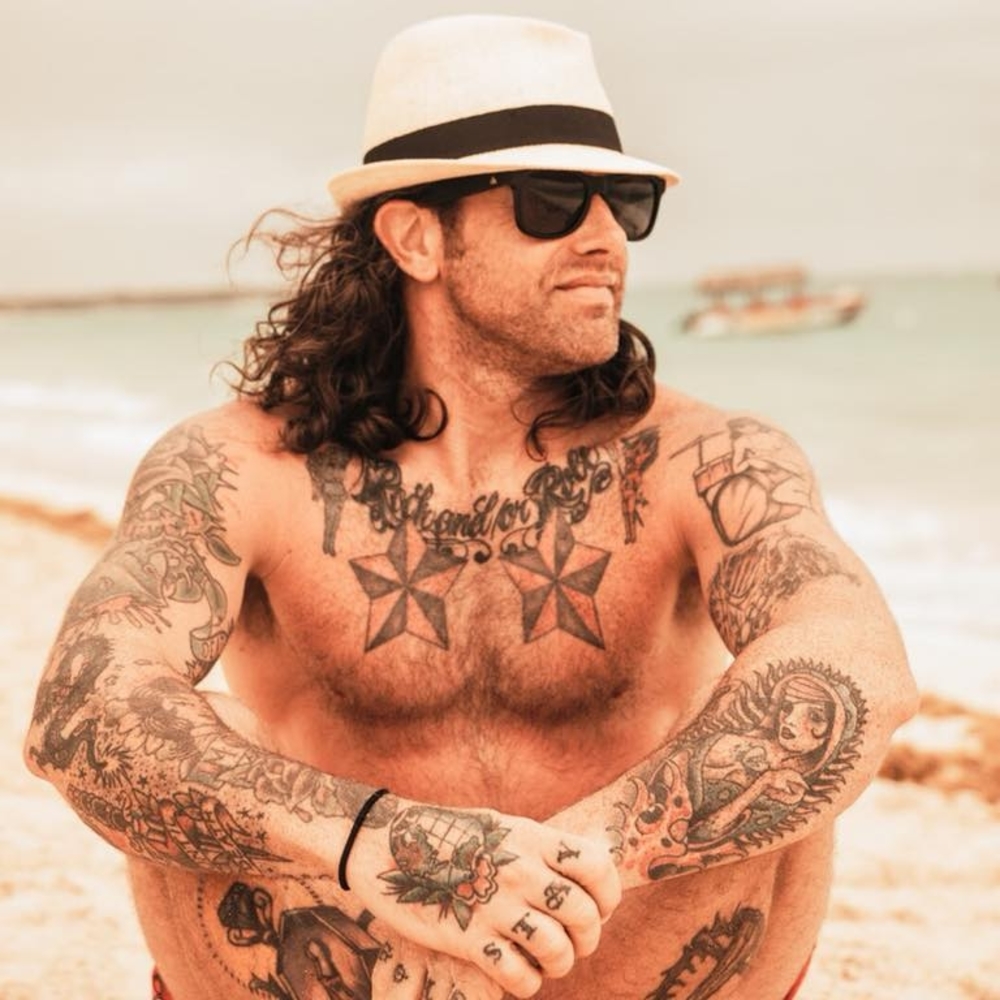 Meet your Posher, Aaron